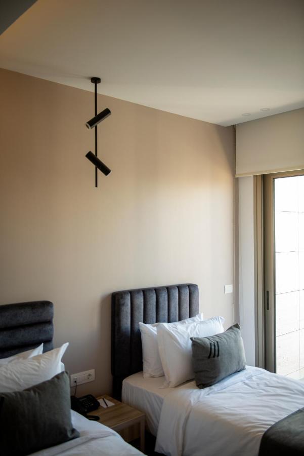 ביירות Zur Studios And Suites מראה חיצוני תמונה
